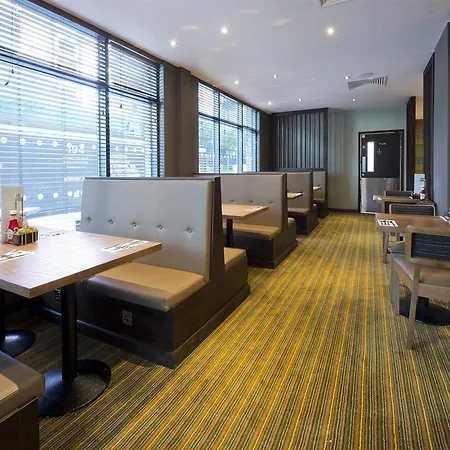 Premier Centre 3* Bristol